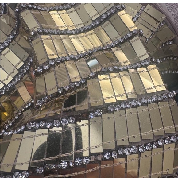 ARRANGE linear encrusted column cami maxi dress in gold
Size 6 - Picture 4 of 5